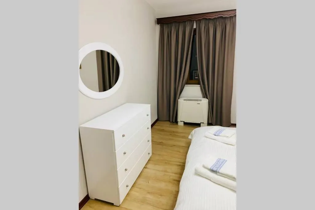 Stela'S Apartment Korce