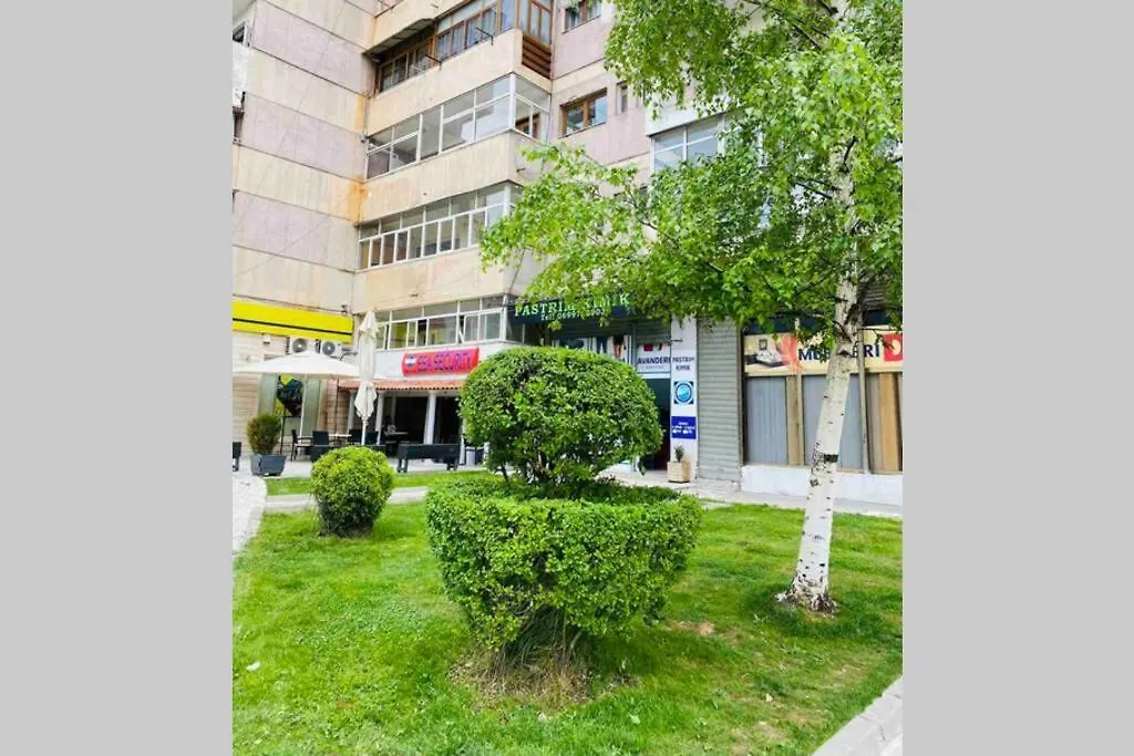 Stela'S Apartment Korce