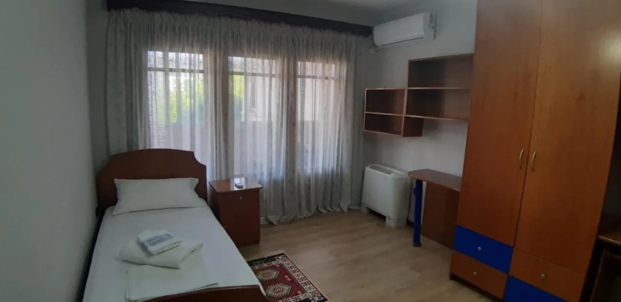 Stela'S Apartment Korce