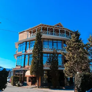 Ξενοδοχείο Konti, Κορυτσά